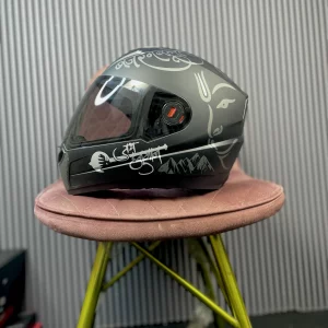 Steelbird air sba-1mahavir  matt black white color with spoiler helmet with ISI Certified Full Face Helmet limited edition clear visor