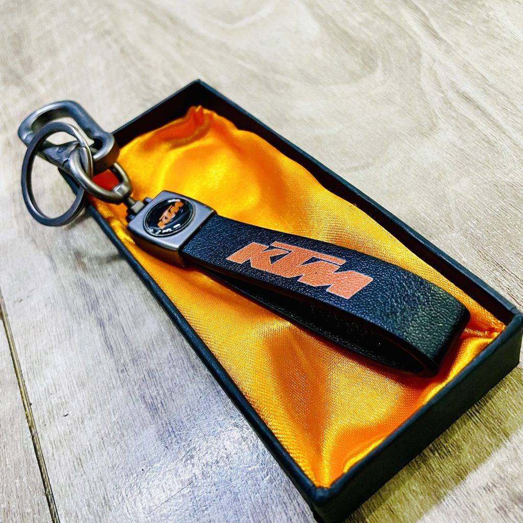 Ktm metal sale keychain