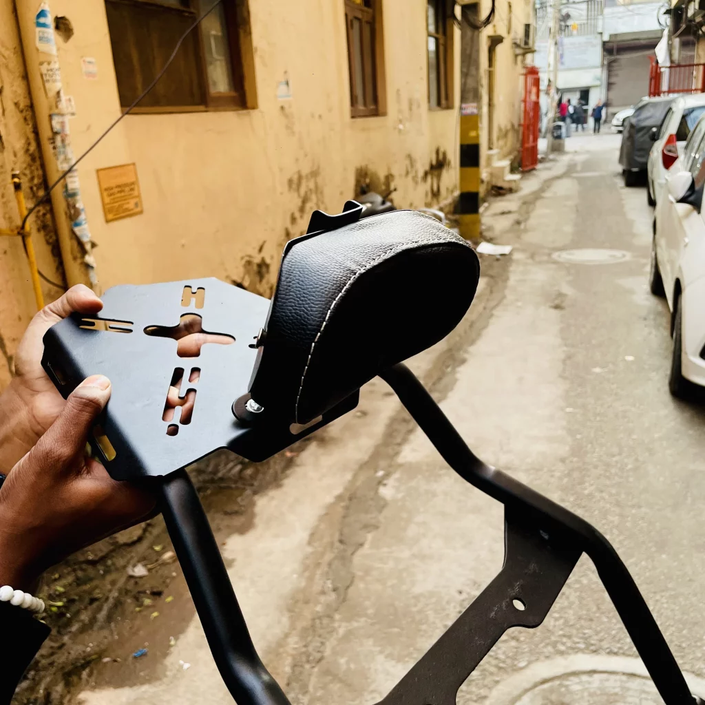 Backrest with Carrier