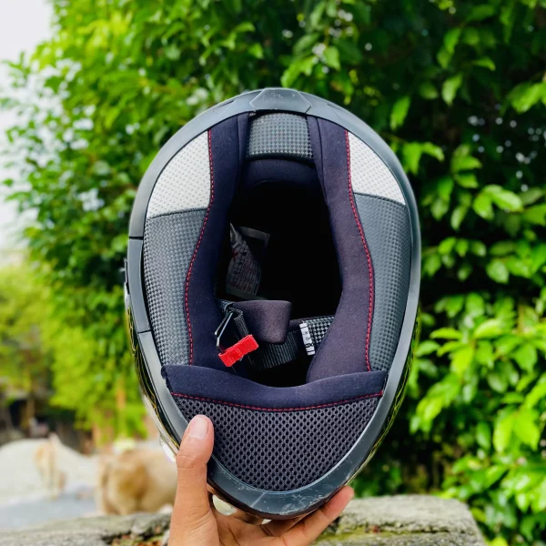 Axor-Apex-Infinity-full-face-helmet-black-gold-–-bottom-view