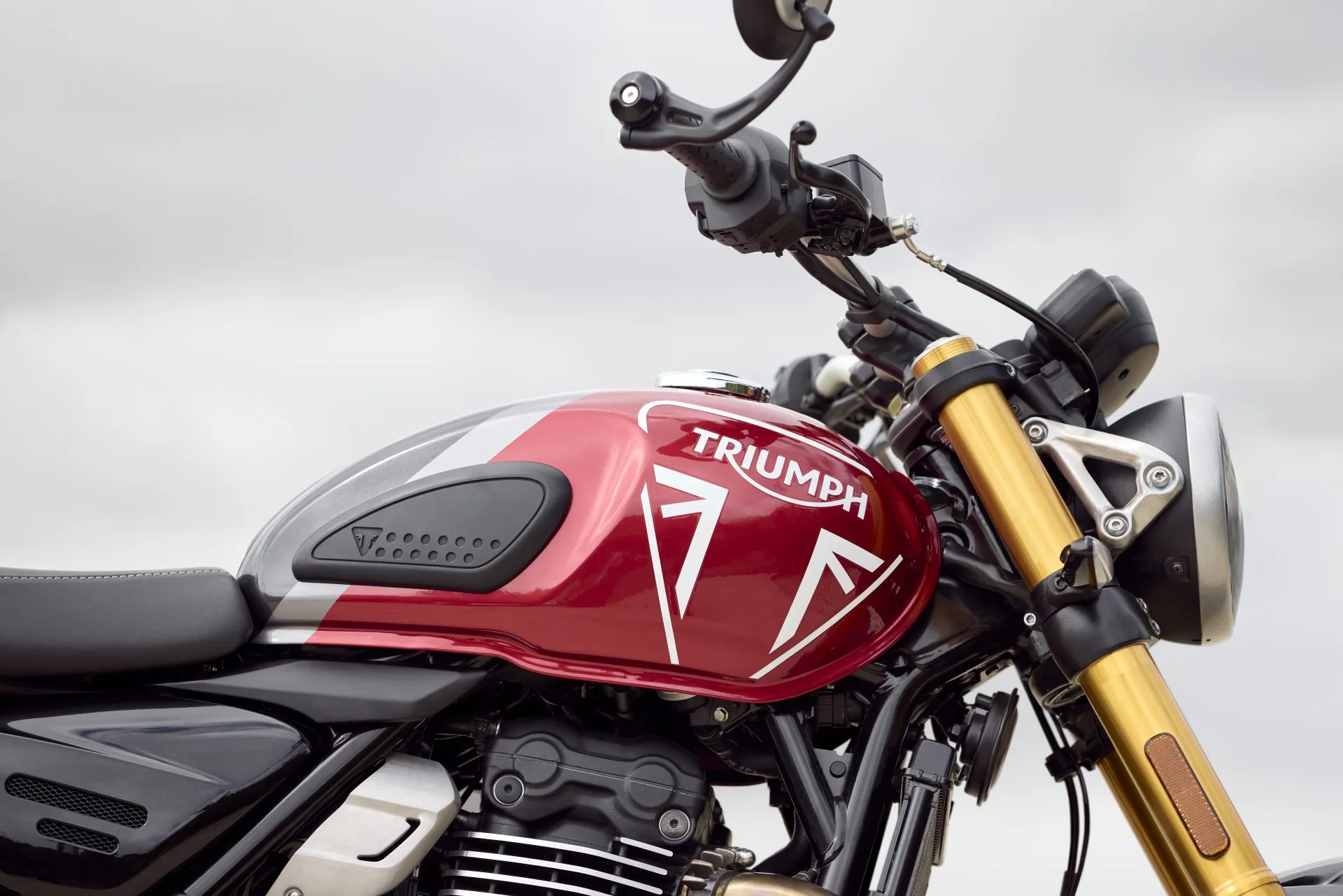Triumph Speed 400 Accessories Banner