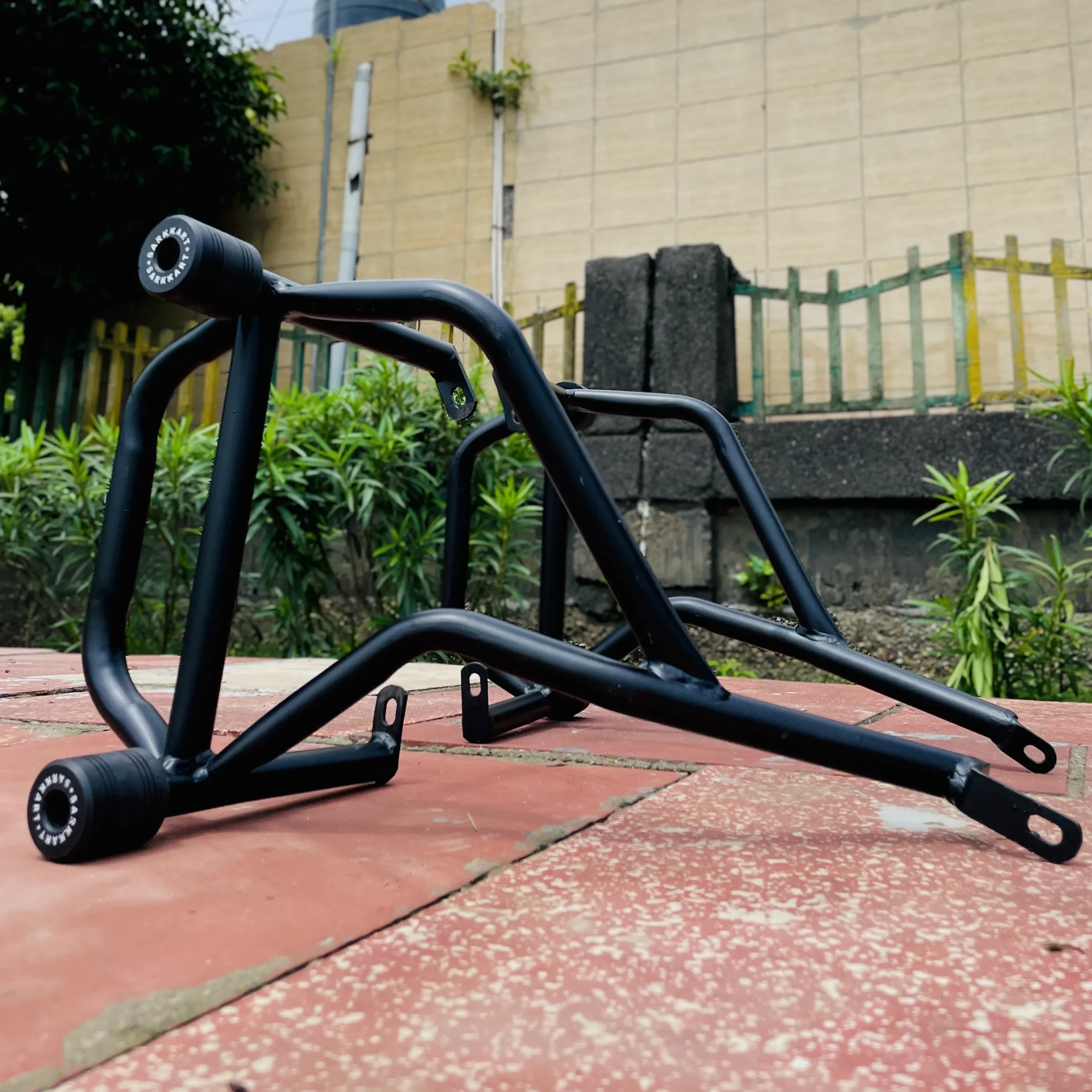 IMG_7516_result crash guard with sliders Classic Bear Shotgun 650 weather resistant design