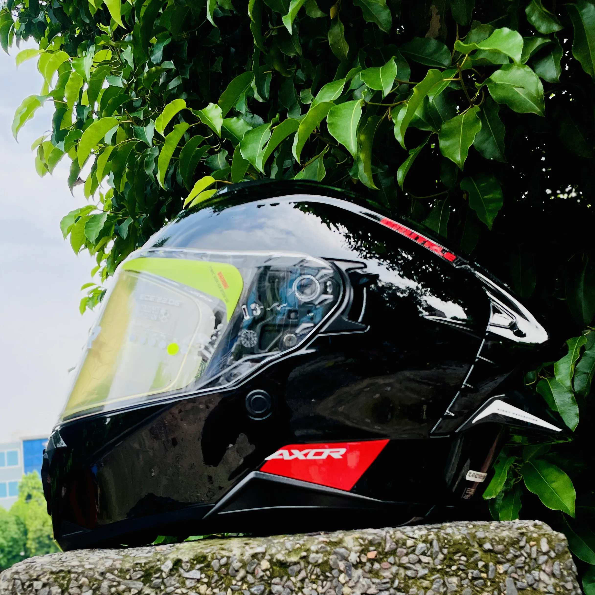 Axor Brutale Solid Colors Dual Spoiler Helmet – Dull Black Right View