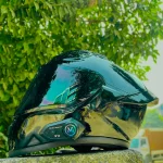 moto 4 with bluetooth double visor gloss black