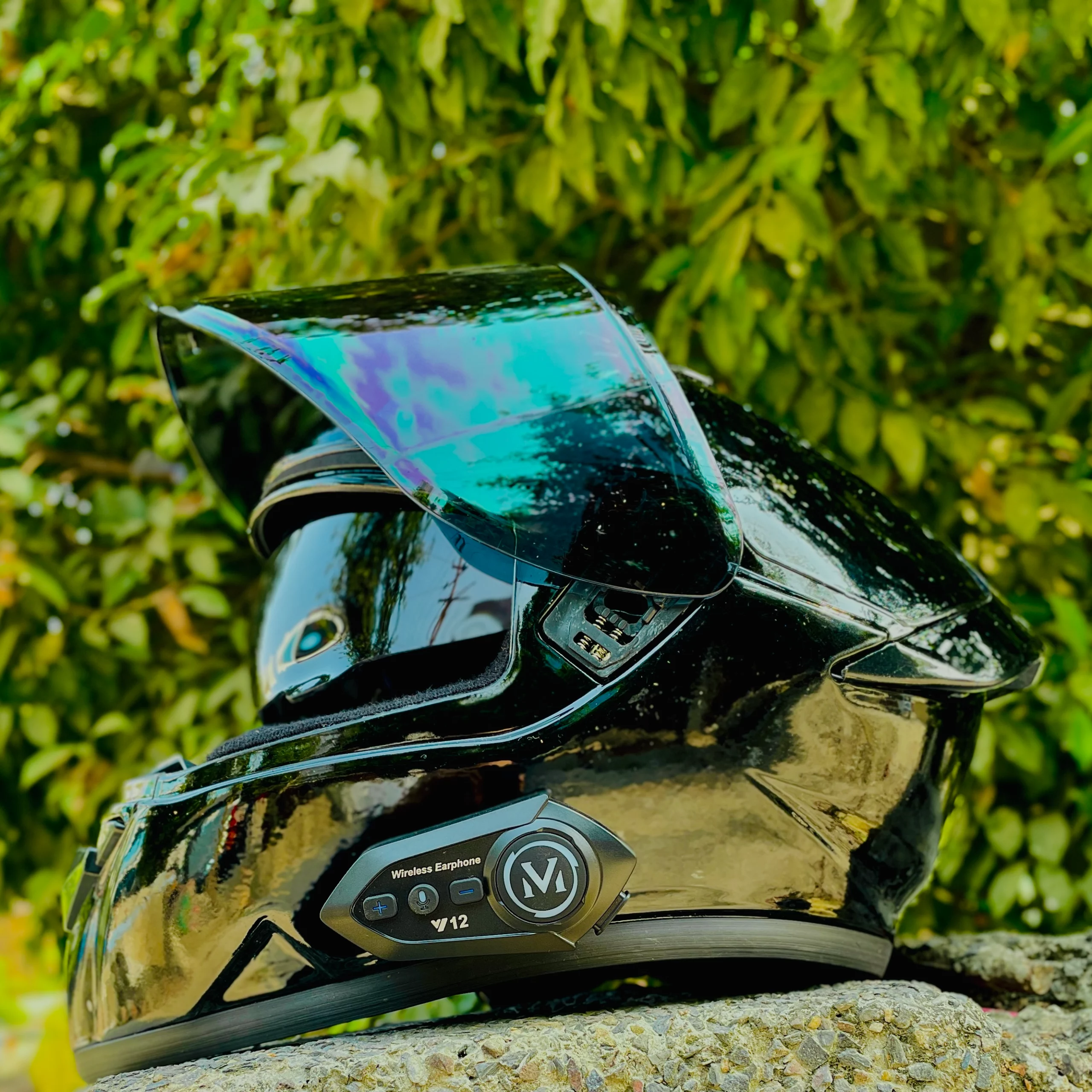 moto 4 with bluetooth double visor gloss black